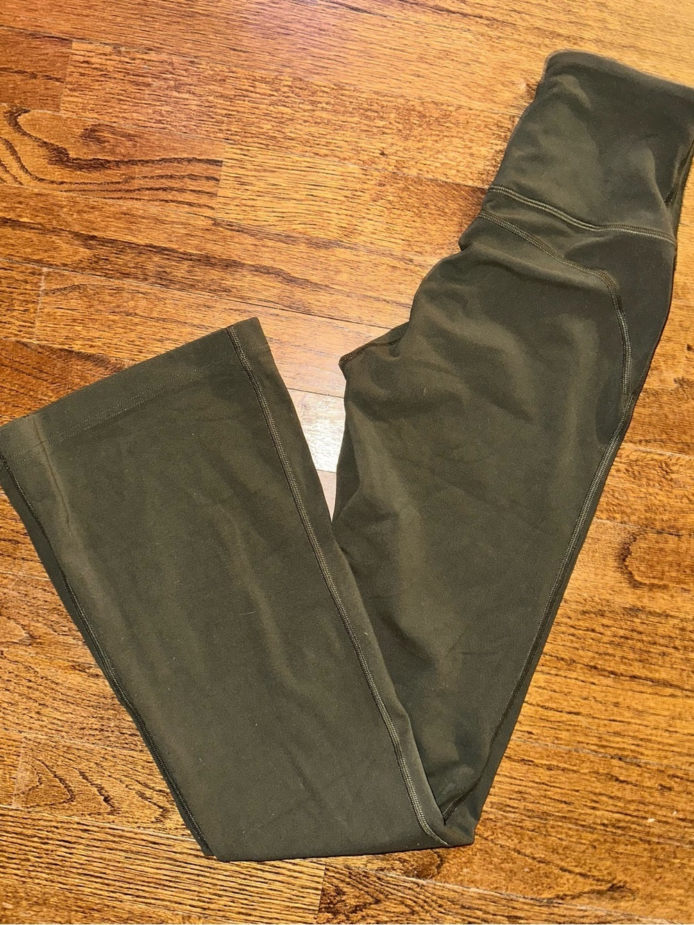 lululemon Olive Boot Leggings - EUC Size 2